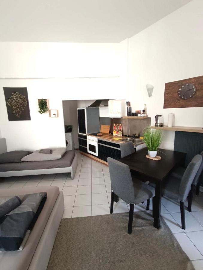 Koro Boardingapartments In Augsburg Goeggingen Exteriör bild